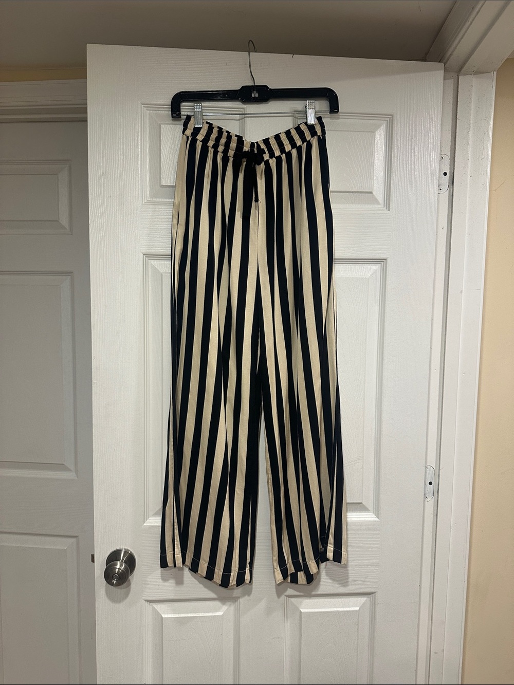 SUNCOO Paris Wide Leg Vertical Stripe Pants - Black & Cream